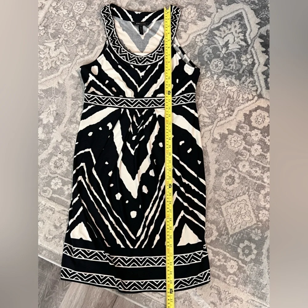 BCBG MaxAzaria Mini Dress size small black and white - Picture 3 of 8